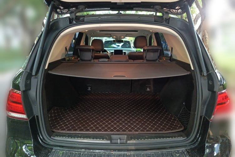 Used Mercedes-Benz GLE  Trunk