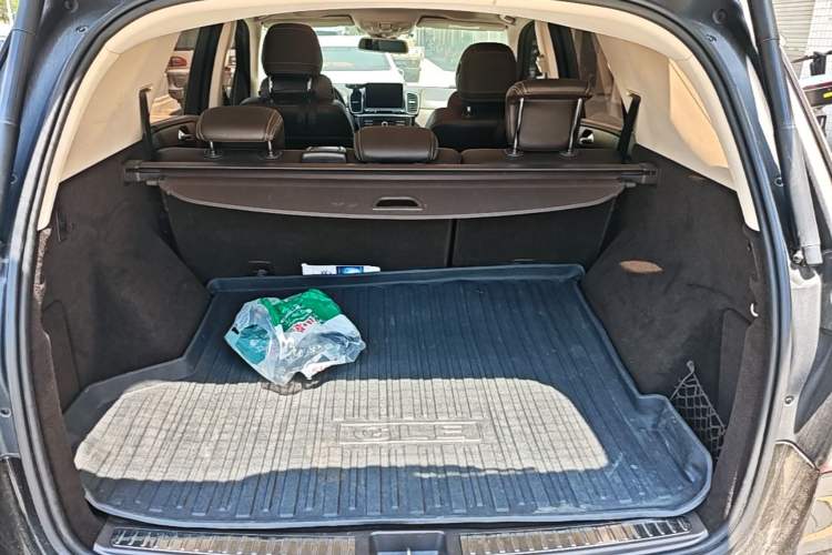 Used Mercedes-Benz GLE 2016 GLE 400 4MATIC Trunk