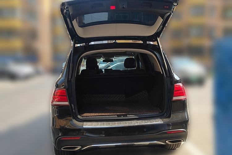 Used Mercedes-Benz GLE 2016 GLE 320 4MATIC Dynamic Edition Trunk