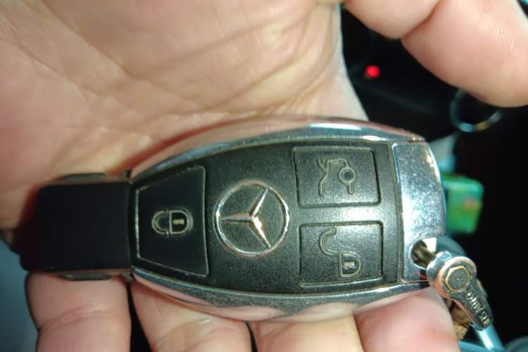 Used Mercedes-Benz GLE 2016 GLE 300 d 4MATIC Vehicle Key