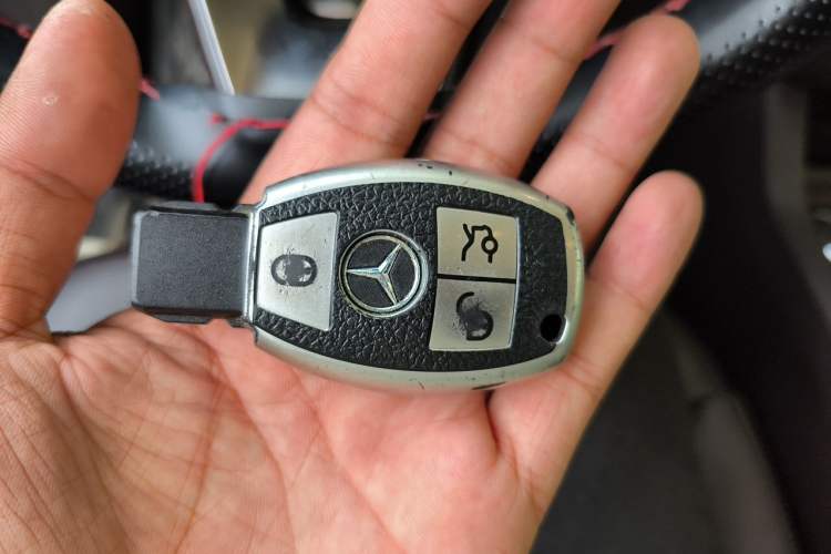 Used Mercedes-Benz GLE 2016 GLE 320 4MATIC Luxury Model Vehicle Key