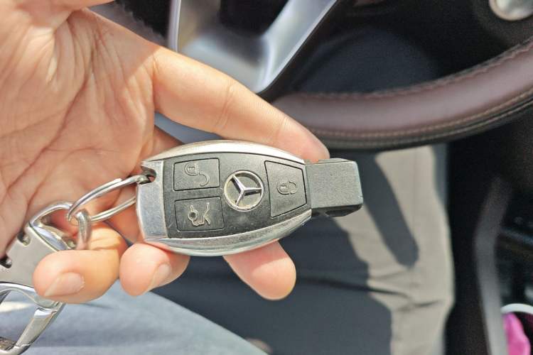 Used Mercedes-Benz GLE 2016 GLE 320 4MATIC Luxury Model Vehicle Key