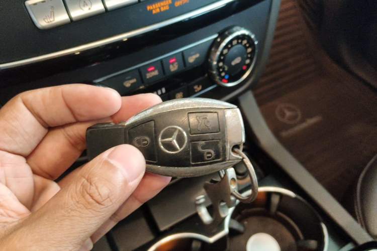 Used Mercedes-Benz GLE 2016 GLE 320 4MATIC Dynamic Edition Vehicle Key