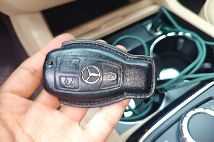 Used Mercedes-Benz GLE 2016 GLE 300 d 4MATIC Vehicle Key
