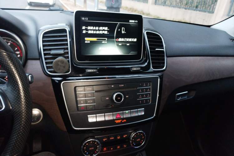 Used Mercedes-Benz GLE 2016 GLE 400 4MATIC Audio And AC Panel