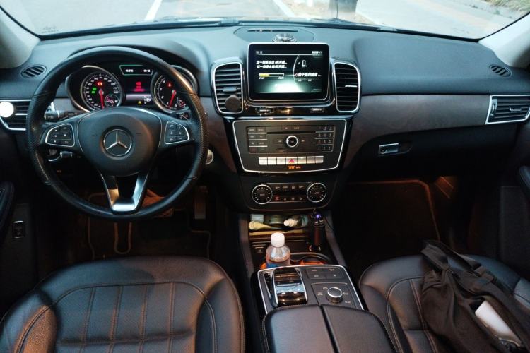Used Mercedes-Benz GLE 2016 GLE 400 4MATIC Center Console