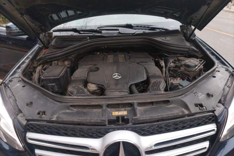 Used Mercedes-Benz GLE 2016 GLE 400 4MATIC Engine Bay