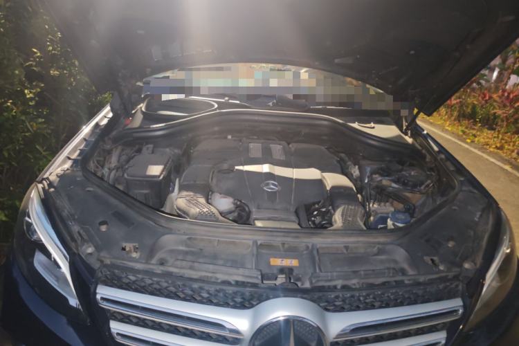 Used Mercedes-Benz GLE 2016 GLE 320 4MATIC Dynamic Edition Engine Bay
