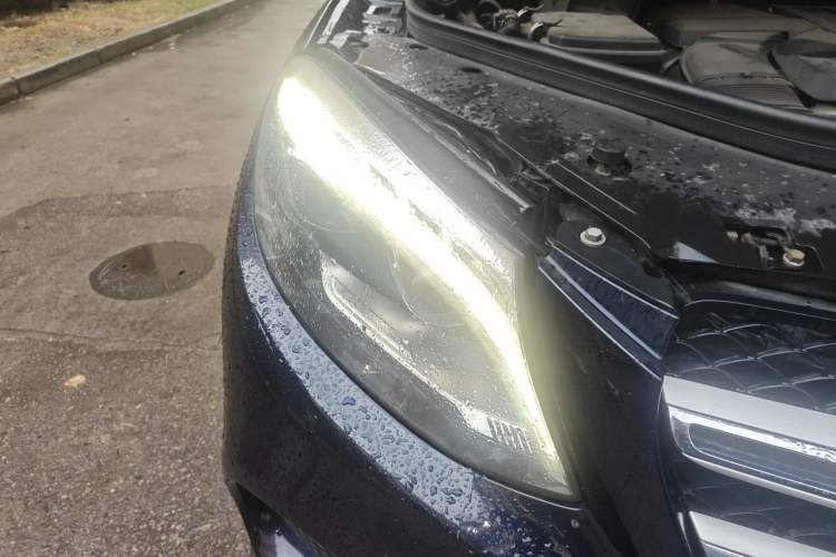 Used Mercedes-Benz GLE 2016 GLE 400 4MATIC Engine Bay Right