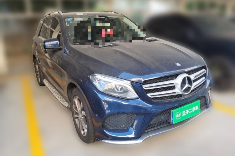 Used Mercedes-Benz GLE 2016 GLE 300 d 4MATIC Front Right 45 Deg