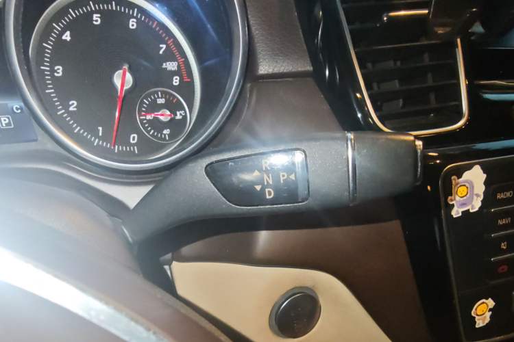 Used Mercedes-Benz GLE 2016 GLE 320 4MATIC Dynamic Edition Gear Lever