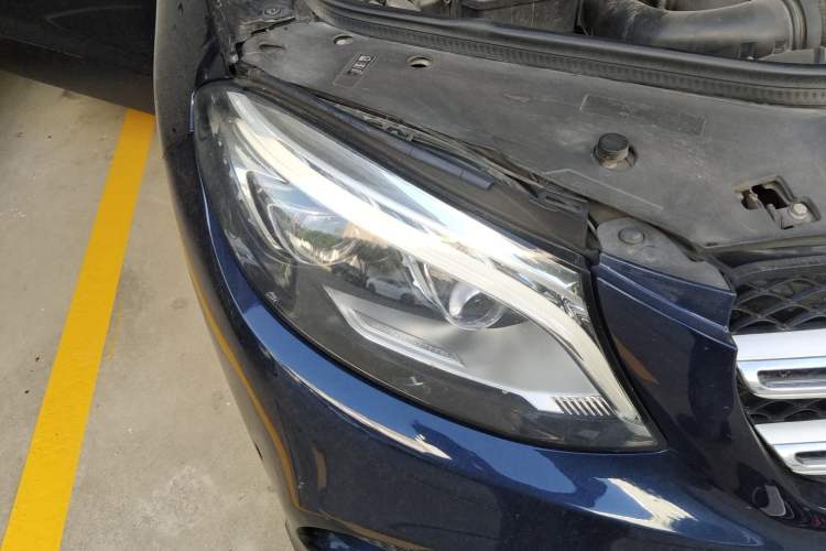 Used Mercedes-Benz GLE 2016 GLE 300 d 4MATIC Right Front Headlight