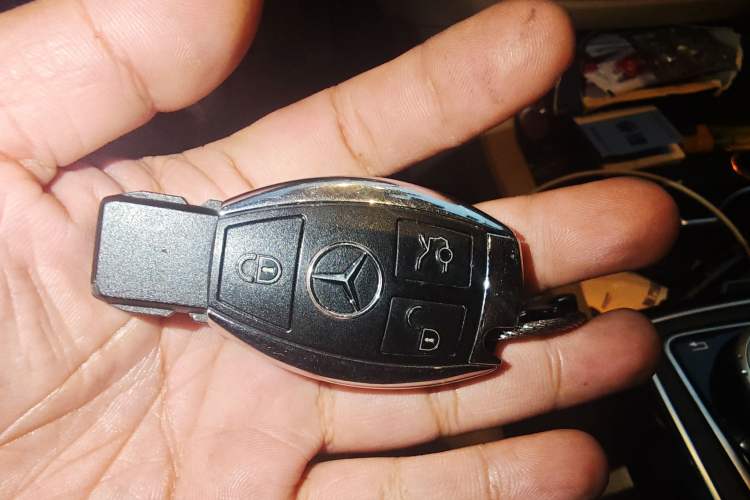 Used Mercedes-Benz GLE 2016 GLE 320 4MATIC Dynamic Edition Vehicle Key