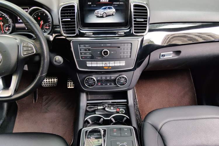 Used Mercedes-Benz GLE  Audio And AC Panel