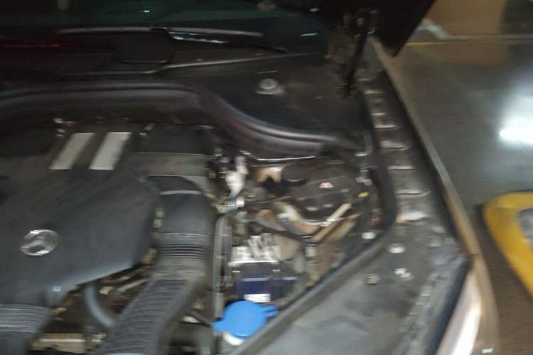 Used Mercedes-Benz GLE 2016 GLE 320 4MATIC Dynamic Edition Engine Bay Left