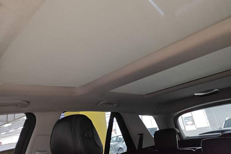 Used Mercedes-Benz GLE 2016 GLE 320 4MATIC Dynamic Edition Headliner