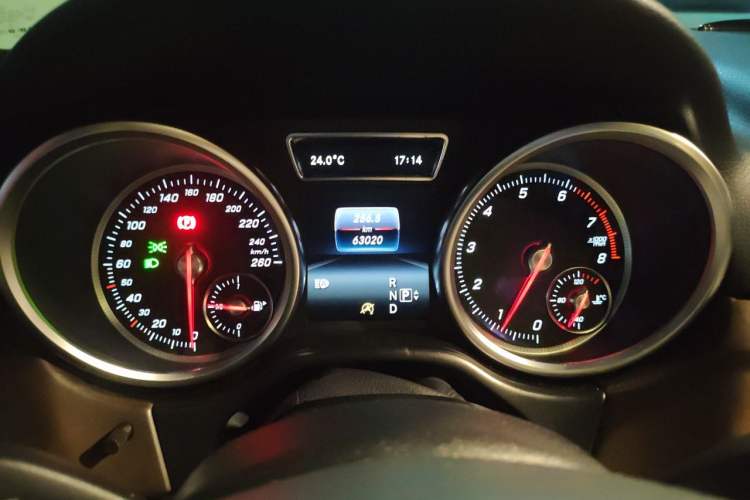 Used Mercedes-Benz GLE 2016 GLE 320 4MATIC Dynamic Edition Instrument Cluster