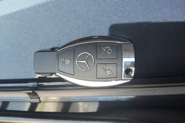 Used Mercedes-Benz GLE 2016 GLE 320 4MATIC Luxury Model Interior 1