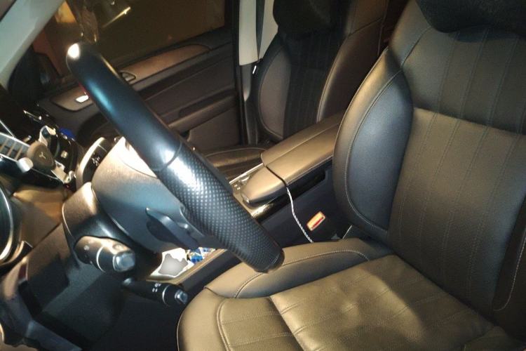 Used Mercedes-Benz GLE 2016 GLE 320 4MATIC Dynamic Edition Left Front Seat