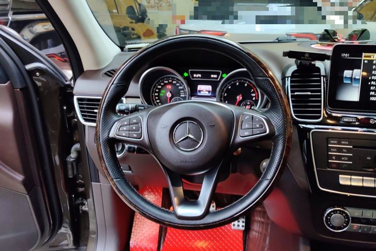Used Mercedes-Benz GLE 2016 GLE 320 4MATIC Dynamic Edition Steering Wheel