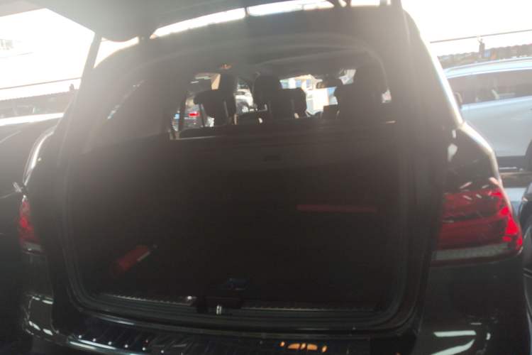Used Mercedes-Benz GLE 2016 GLE 320 4MATIC Luxury Model Trunk