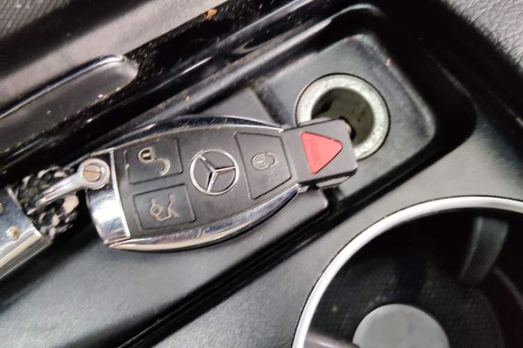 Used Mercedes-Benz GLE  Vehicle Key