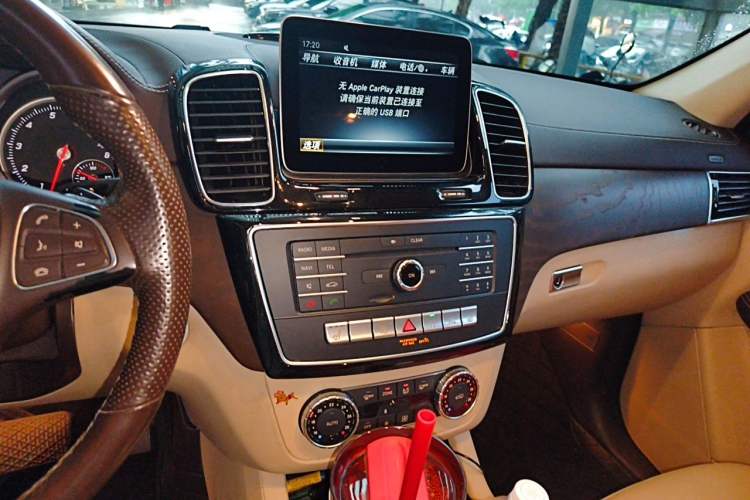 Used Mercedes-Benz GLE 2016 GLE 400 4MATIC Audio And AC Panel