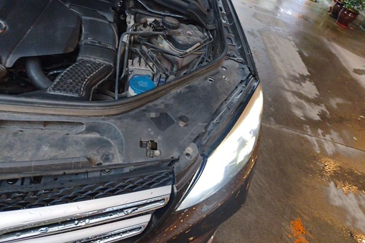 Used Mercedes-Benz GLE 2016 GLE 400 4MATIC Engine Bay Left