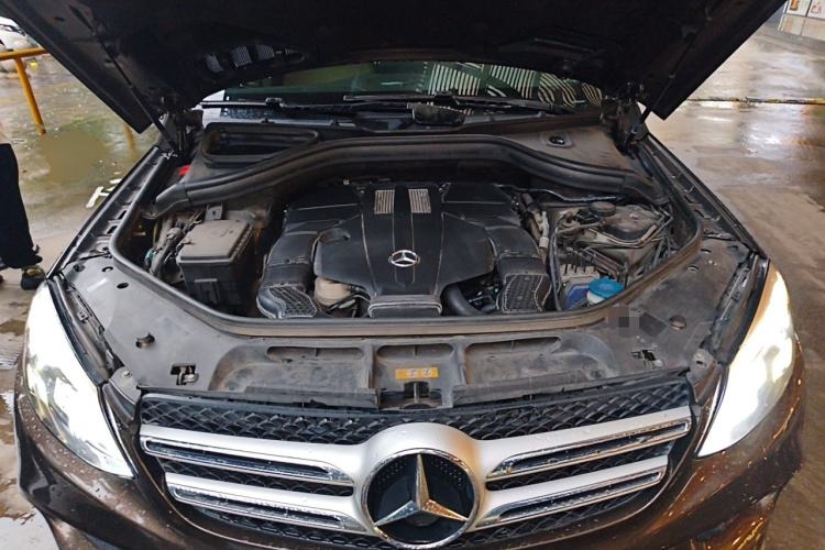 Used Mercedes-Benz GLE 2016 GLE 400 4MATIC Engine Bay