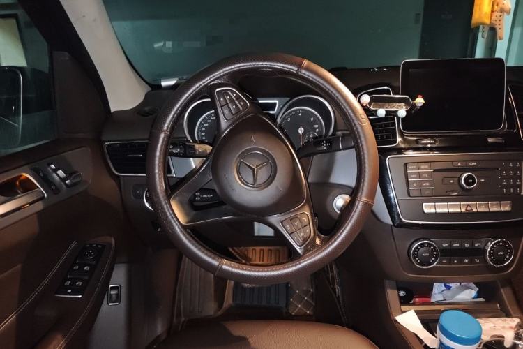 Used Mercedes-Benz GLE 2016 GLE 300 d 4MATIC Steering Wheel