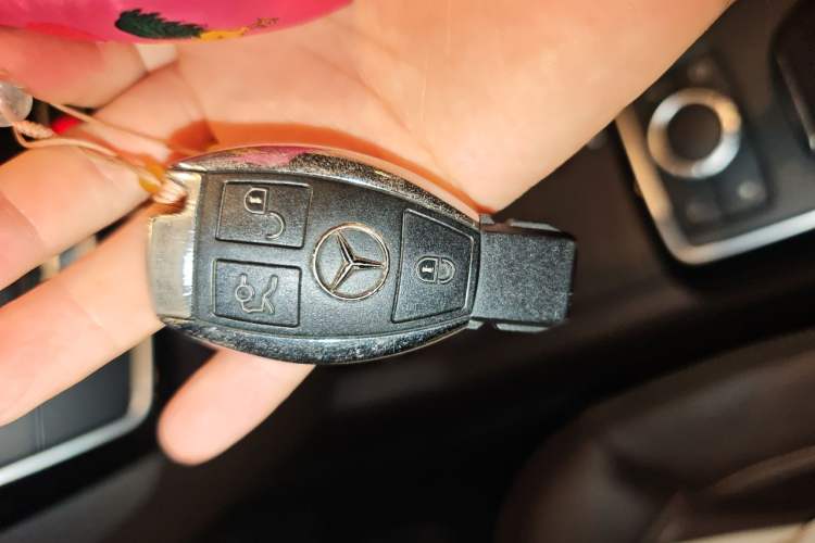 Used Mercedes-Benz GLE 2016 GLE 300 d 4MATIC Vehicle Key