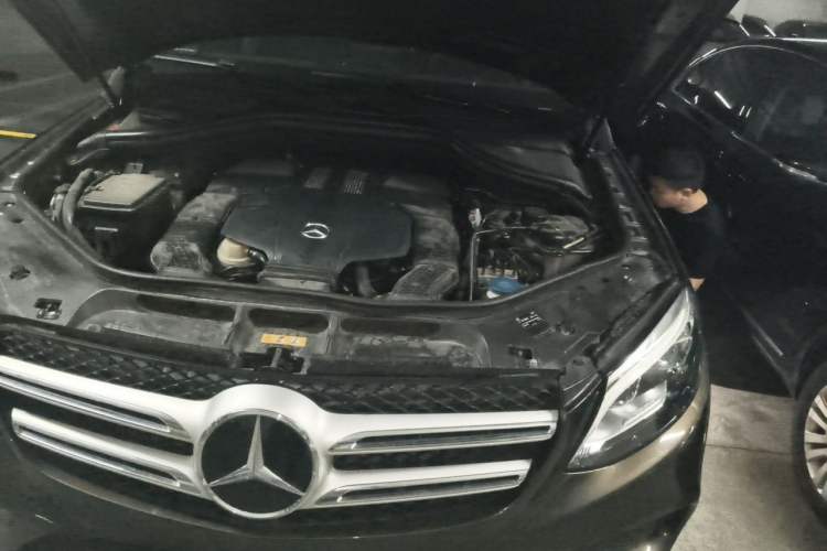 Used Mercedes-Benz GLE 2016 GLE 400 4MATIC Engine Bay Left