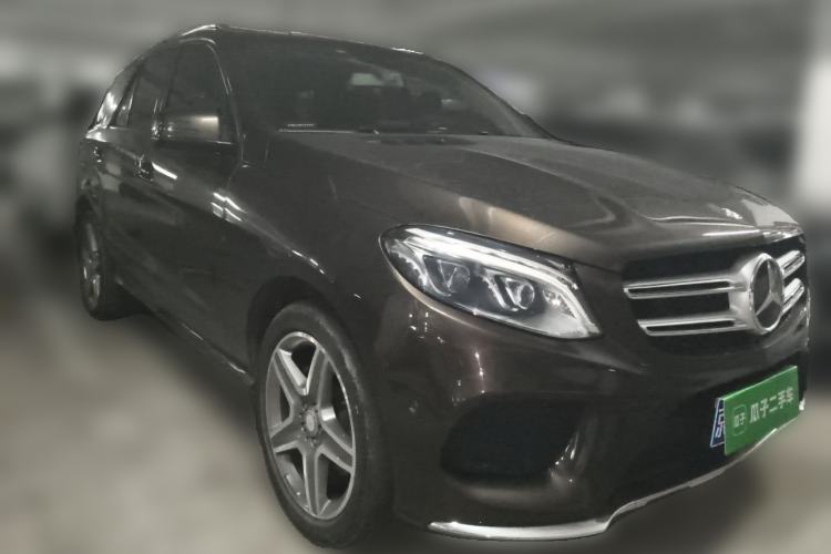 Used Mercedes-Benz GLE 2016 GLE 400 4MATIC Front Right 45 Deg