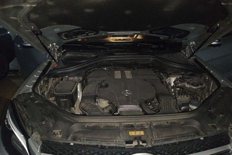 Used Mercedes-Benz GLE 2016 GLE 320 4MATIC Luxury Model Engine Bay