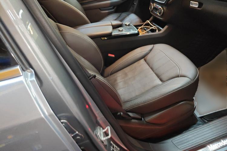 Used Mercedes-Benz GLE 2016 GLE 350 d 4MATIC Right Front Seat