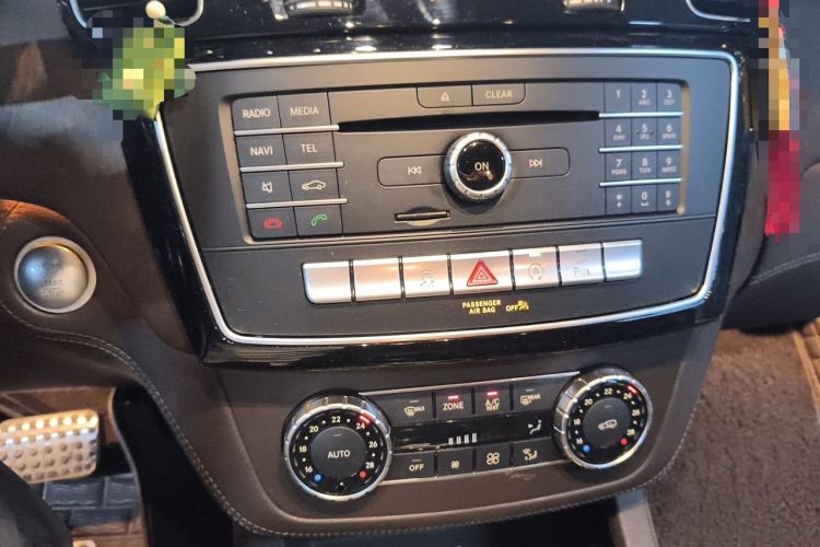 Used Mercedes-Benz GLE  Audio And AC Panel