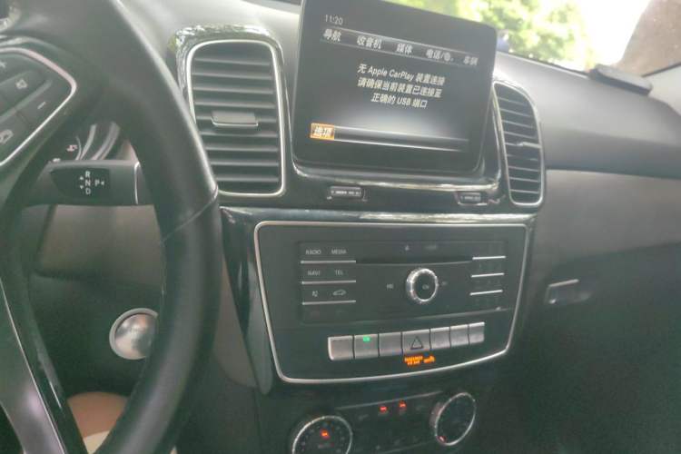 Used Mercedes-Benz GLE 2016 GLE 320 4MATIC Dynamic Edition Audio And AC Panel