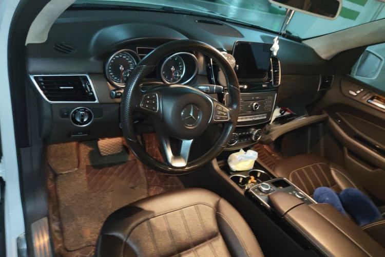 Used Mercedes-Benz GLE 2016 GLE 320 4MATIC Dynamic Edition Center Console
