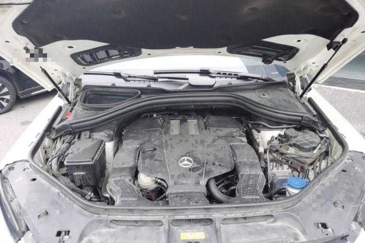 Used Mercedes-Benz GLE 2016 GLE 320 4MATIC Luxury Model Engine Bay