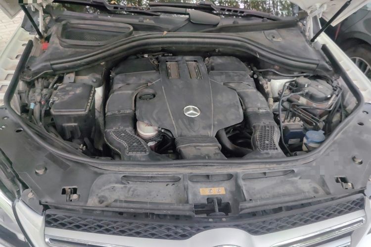 Used Mercedes-Benz GLE 2016 GLE 320 4MATIC Dynamic Edition Engine Bay