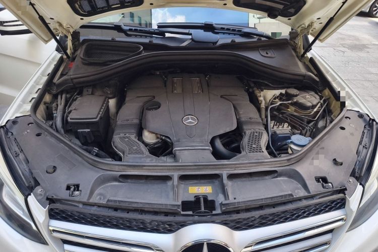 Used Mercedes-Benz GLE 2016 GLE 320 4MATIC Dynamic Edition Engine Bay