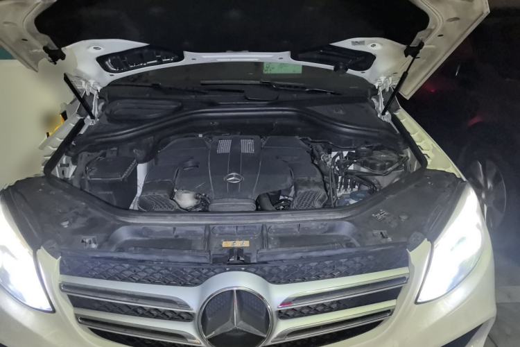 Used Mercedes-Benz GLE 2016 GLE 320 4MATIC Dynamic Edition Engine Bay