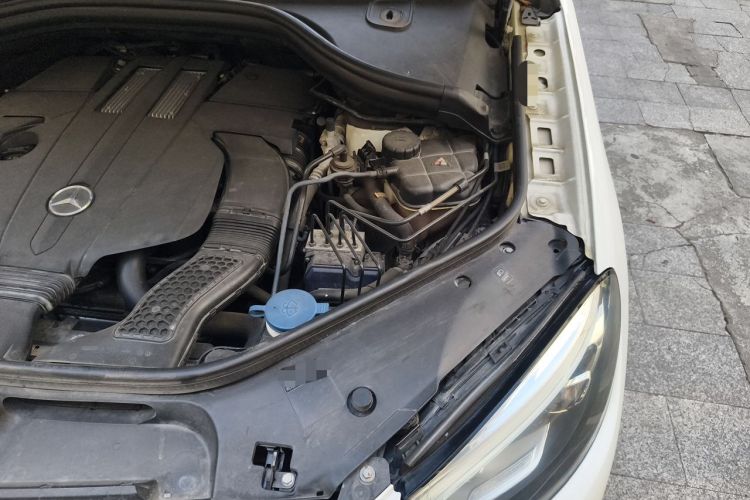 Used Mercedes-Benz GLE 2016 GLE 320 4MATIC Dynamic Edition Engine Bay Left