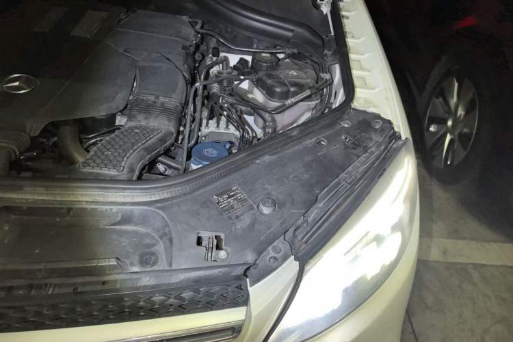 Used Mercedes-Benz GLE 2016 GLE 320 4MATIC Dynamic Edition Engine Bay Left