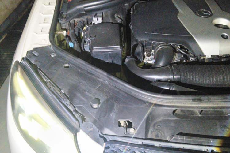 Used Mercedes-Benz GLE 2016 GLE 300 d 4MATIC Engine Bay Right