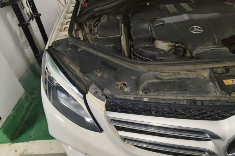 Used Mercedes-Benz GLE 2016 GLE 320 4MATIC Dynamic Edition Engine Bay Right