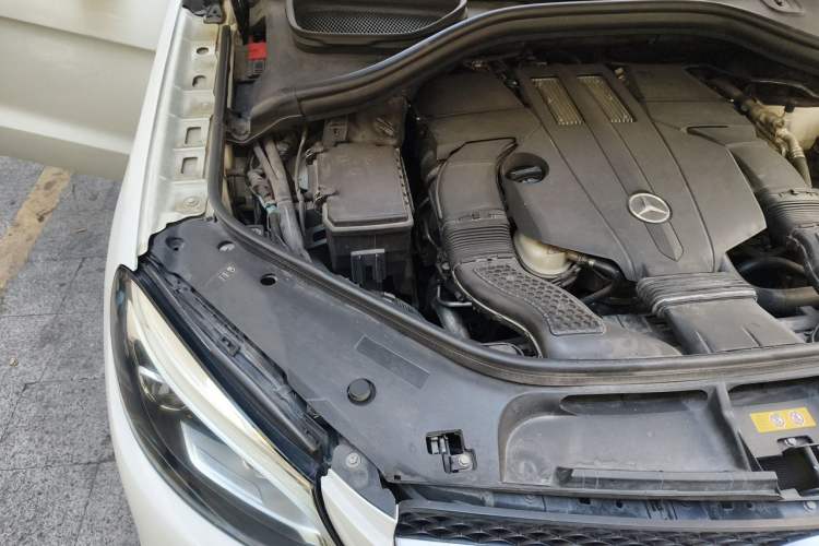 Used Mercedes-Benz GLE 2016 GLE 320 4MATIC Dynamic Edition Engine Bay Right