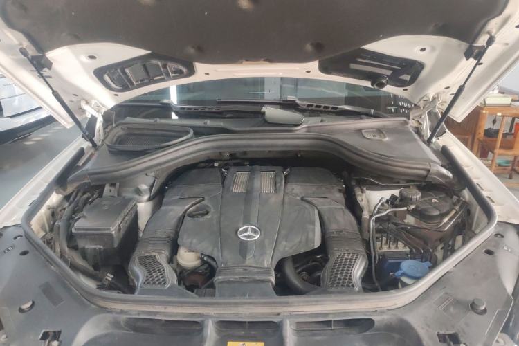 Used Mercedes-Benz GLE 2016 GLE 320 4MATIC Dynamic Edition Engine Bay