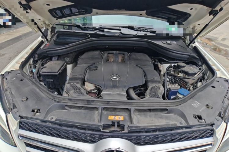 Used Mercedes-Benz GLE 2016 GLE 320 4MATIC Dynamic Edition Engine Bay