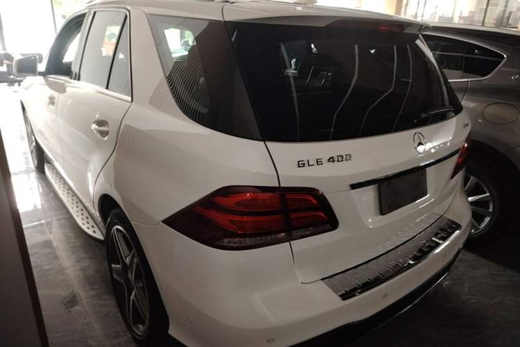 Used Mercedes-Benz GLE 2016 GLE 400 4MATIC Exterior 2